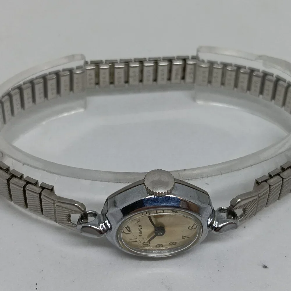 VINTAGE Timex 348 Manual Wind Women's 17mm Silver Tone Flex Band Watch